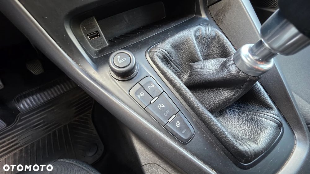Ford Focus 1.0 EcoBoost Titanium - 20