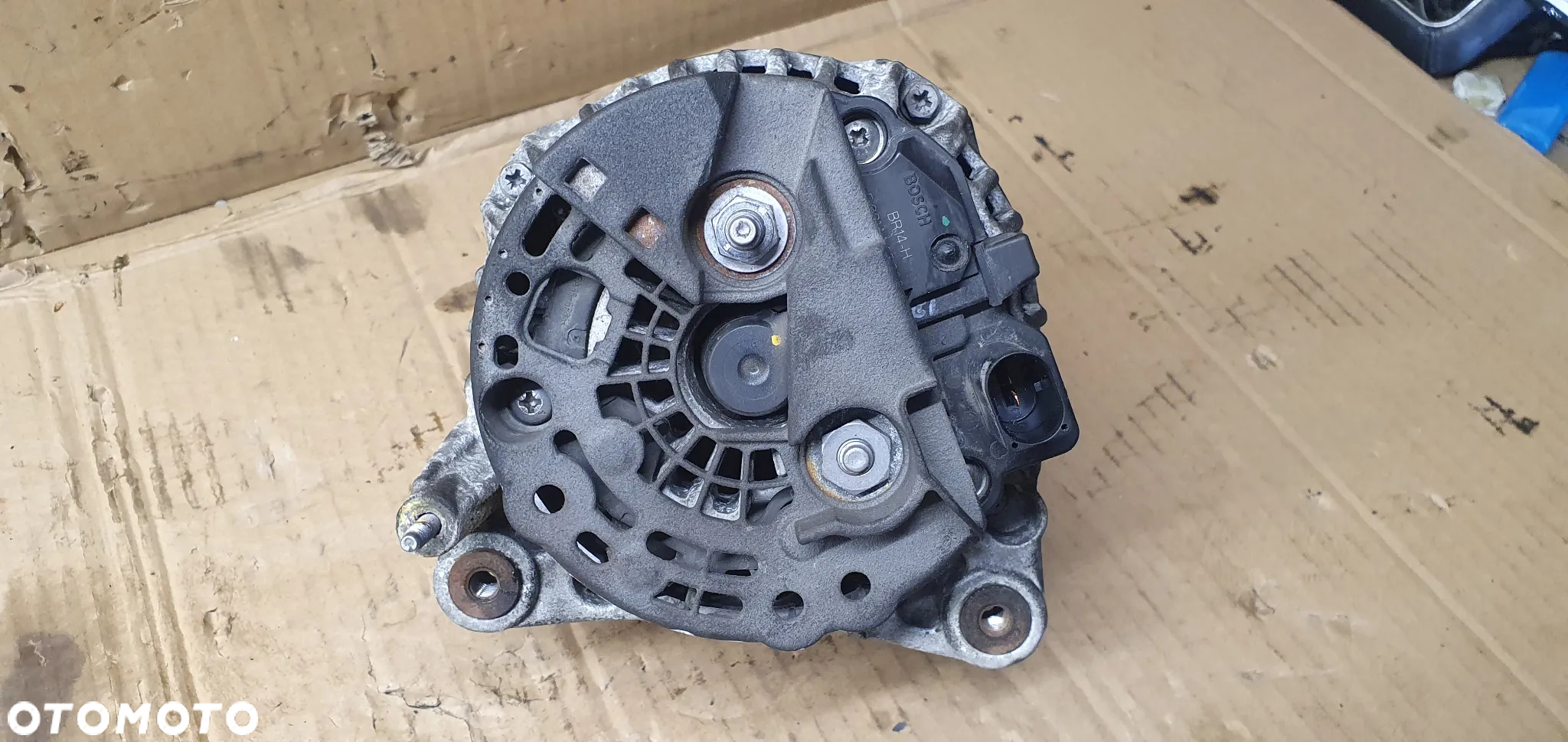 Alternator prądnica VW Touran 1.9 TDI 06F903023FX - 6