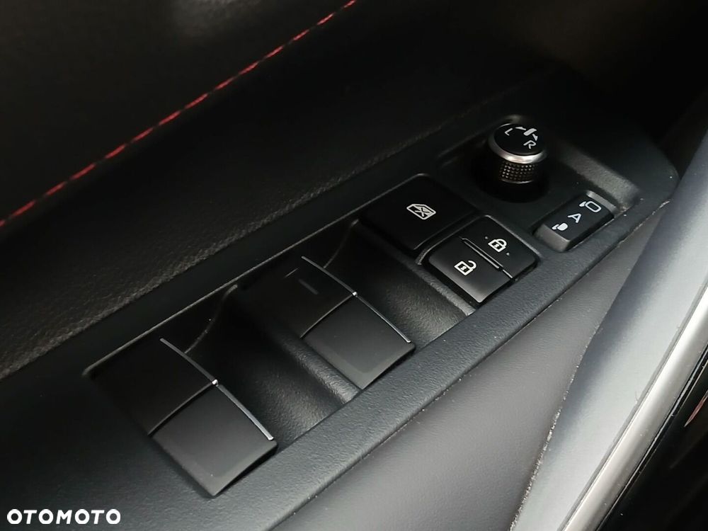 Toyota Corolla - 32