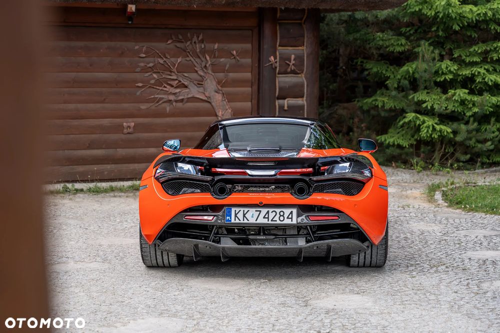 McLaren 720S Spider Performance - 21