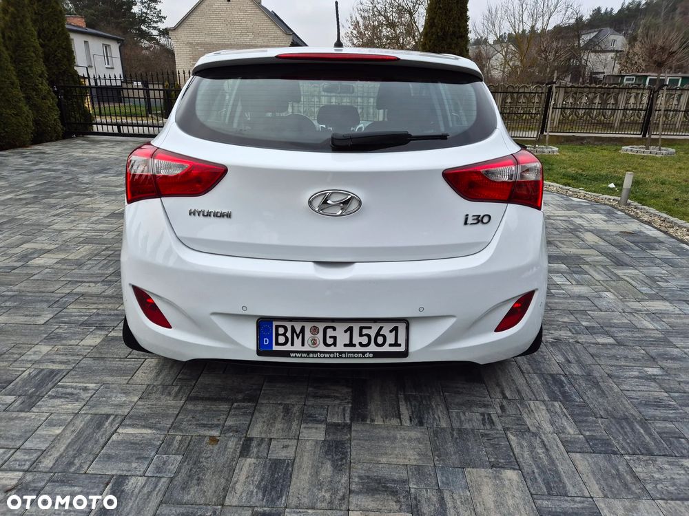 Hyundai i30 blue 1.6 CRDi Classic - 8