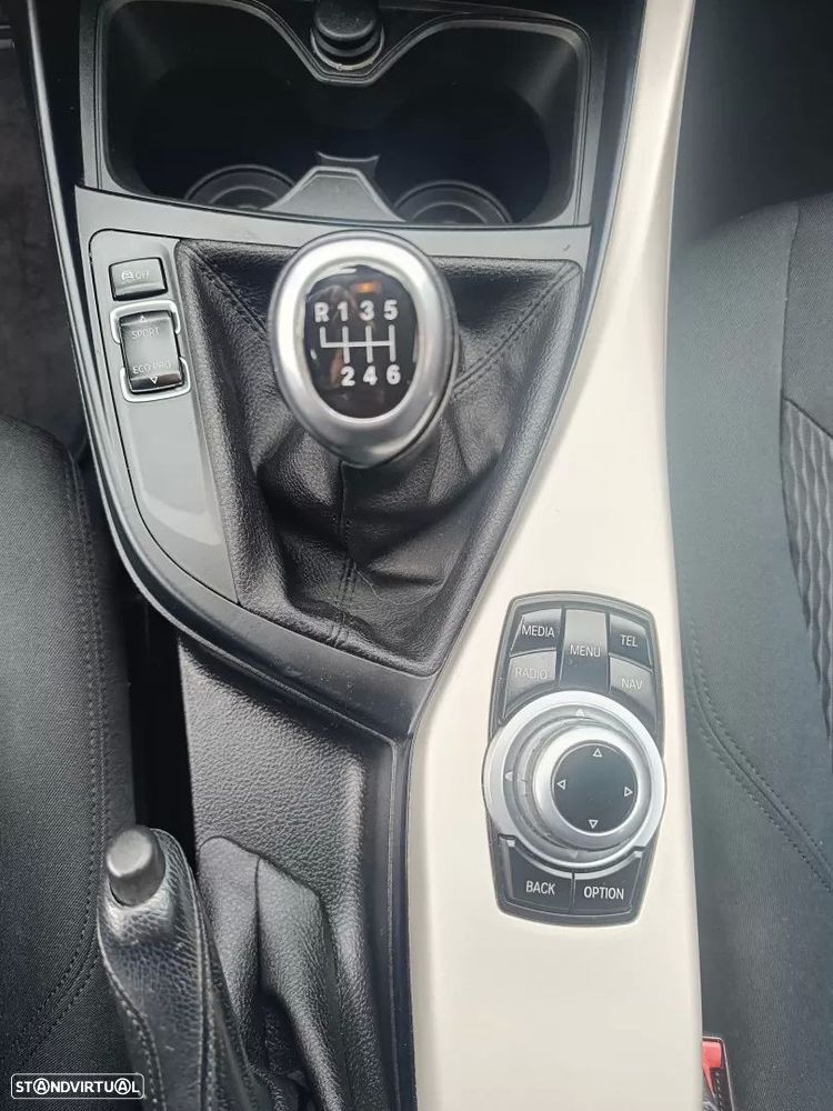 BMW 116 d Sport Line - 19