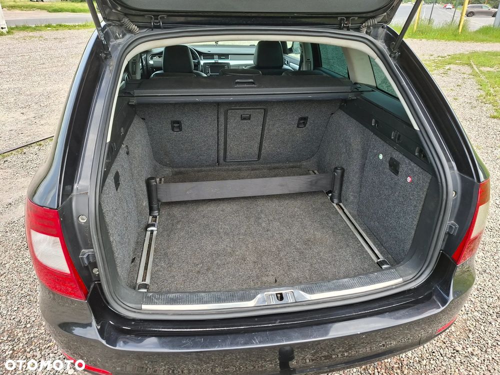 Skoda Superb 2.0 TDI Comfort DSG - 17