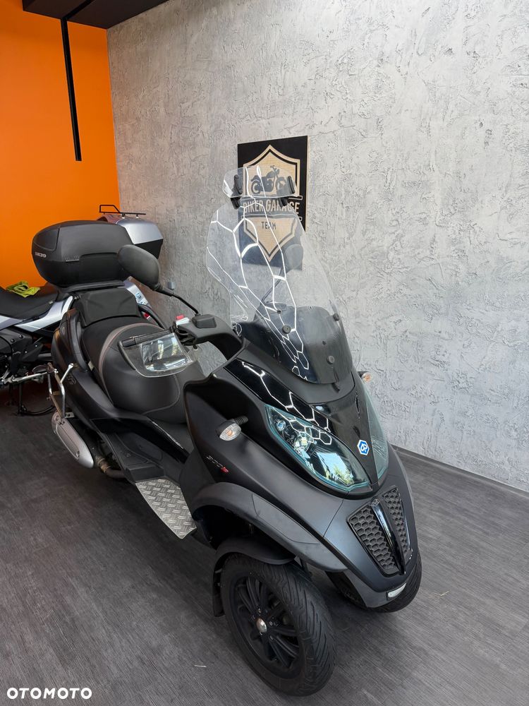 Piaggio MP-3 - 2