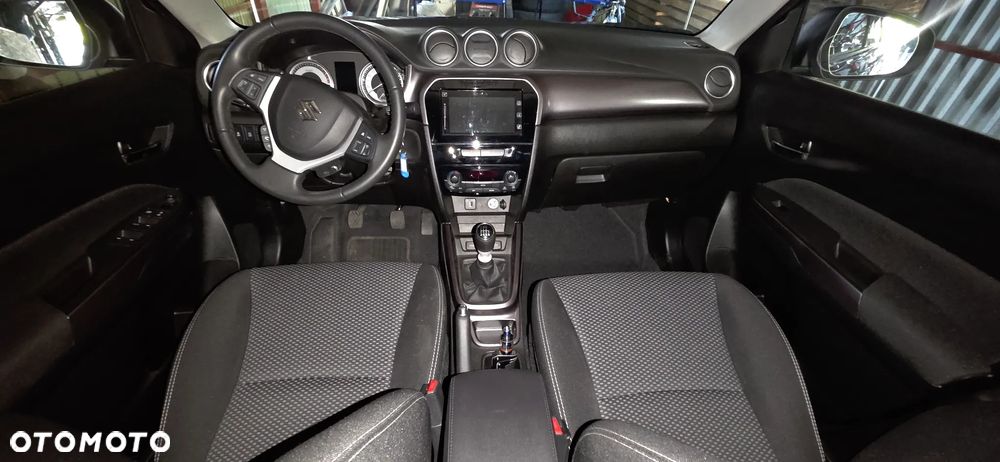Suzuki Vitara 1.4 Boosterjet Hybrid Comfort - 16