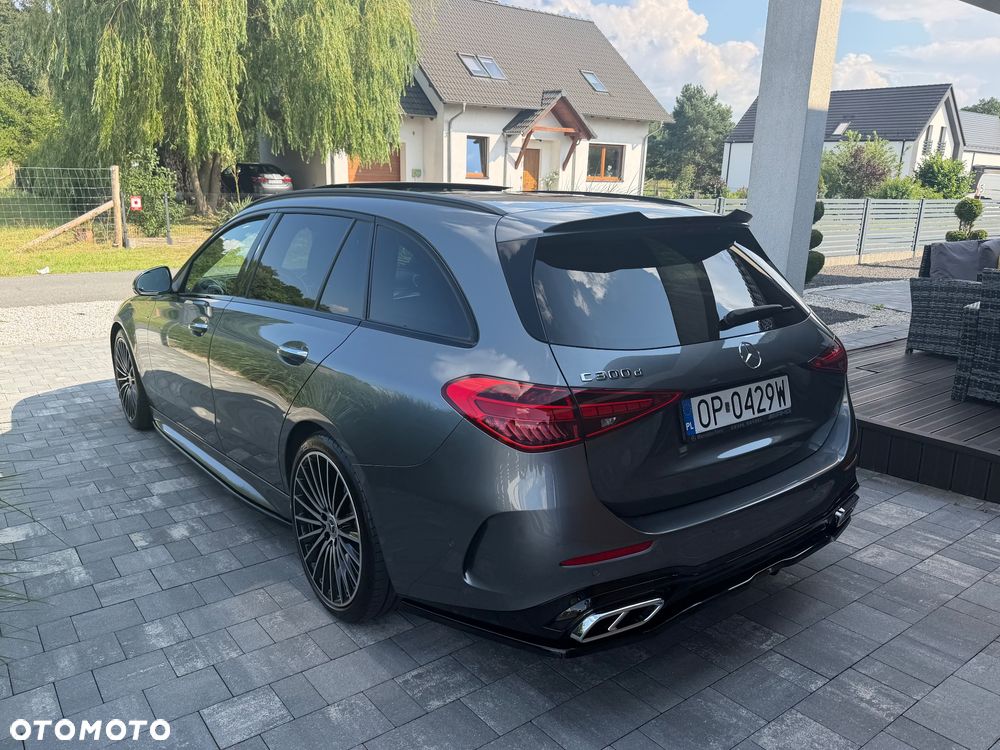 Mercedes-Benz Klasa C 300 d mHEV AMG - 16
