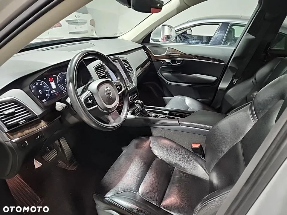 Volvo XC 90 T6 AWD Geartronic Momentum - 13