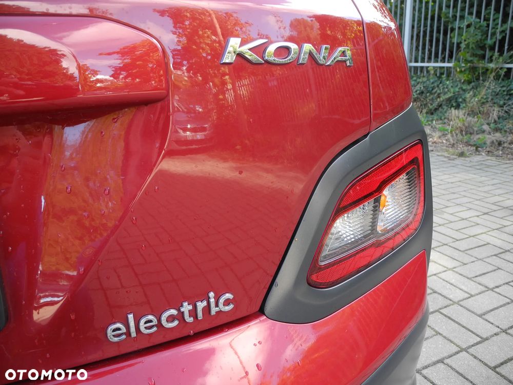 Hyundai Kona 64kWh Executive - 31