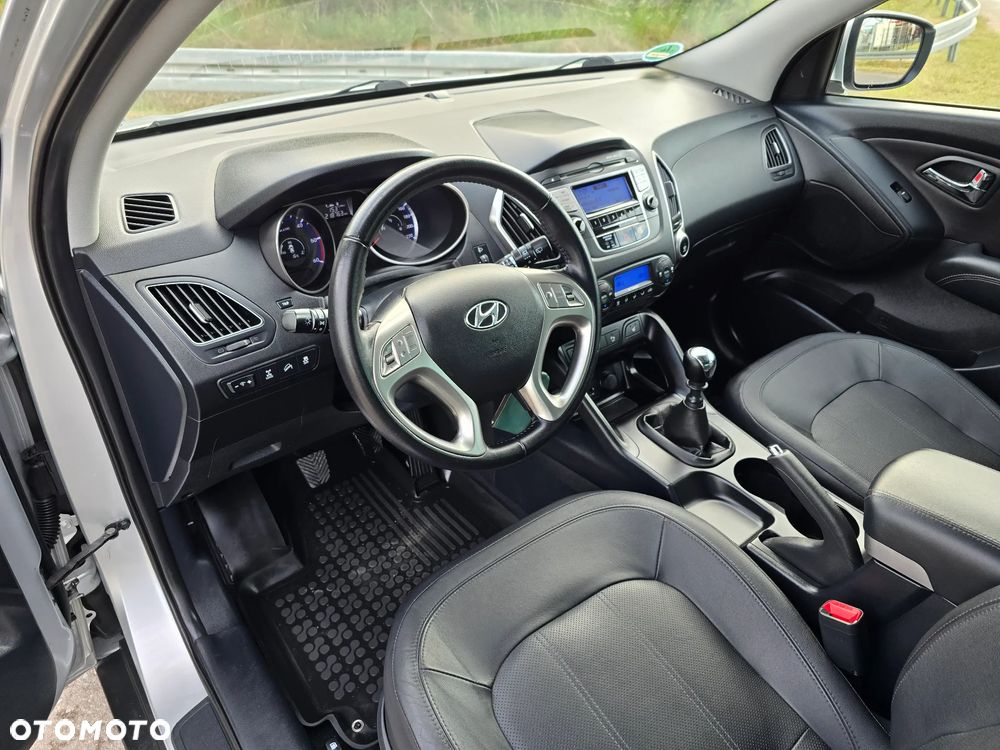 Hyundai ix35 2.0 CRDi 4WD Premium - 12