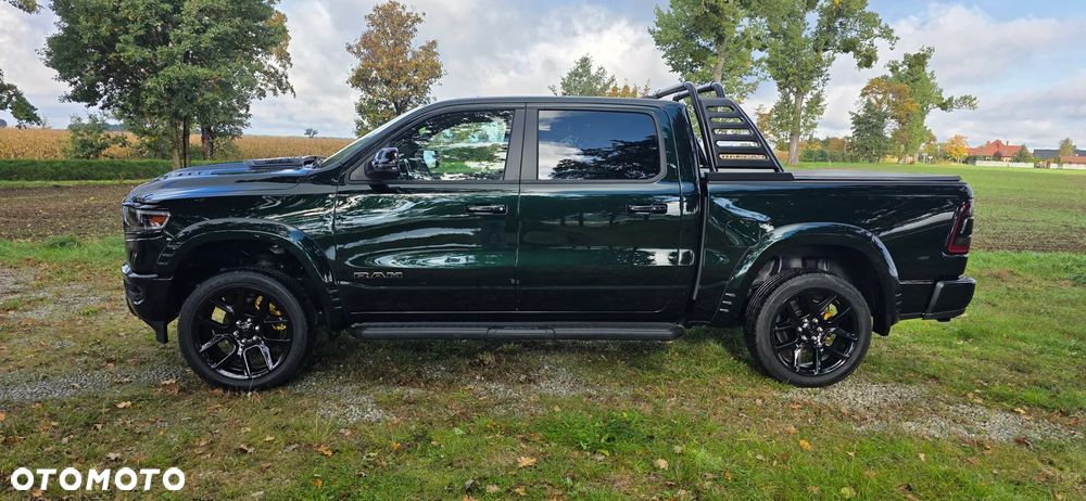 RAM 1500 5.7 Crew Cab Shortbed Laramie Black - 5
