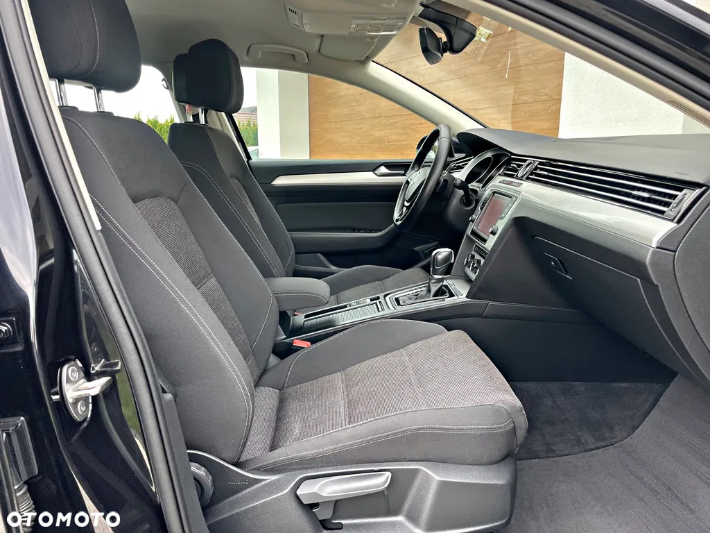 Volkswagen Passat Variant 2.0 TDI DSG (BlueMotion Technology) Comfortline - 28