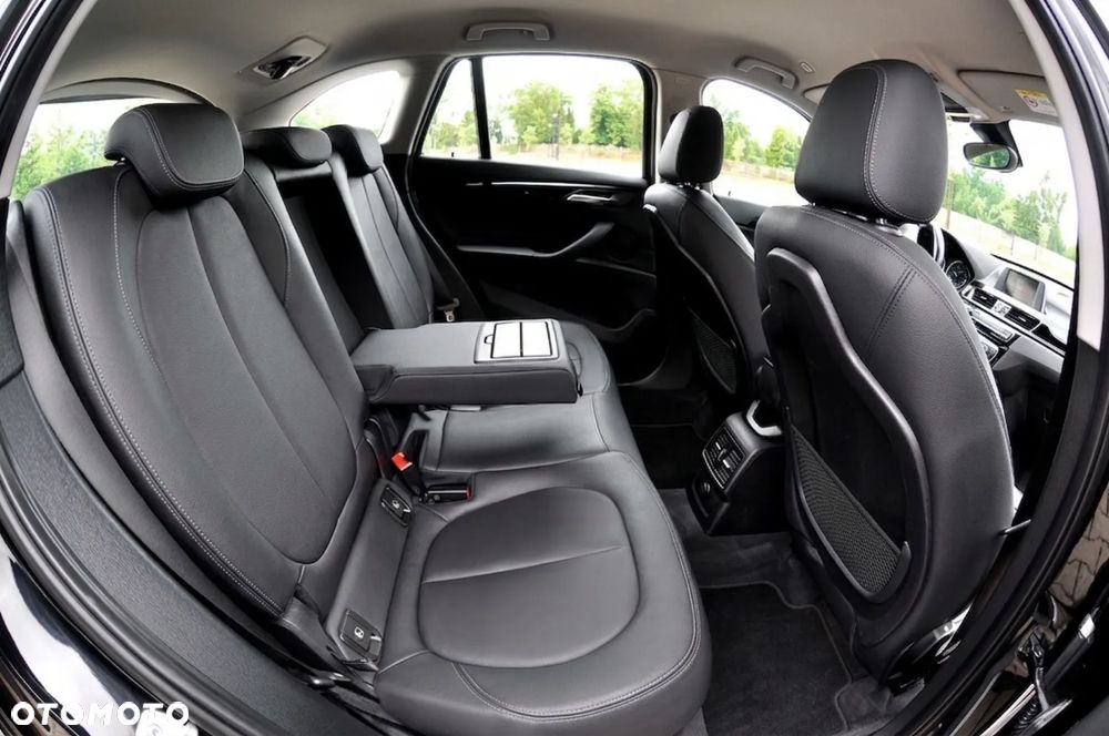 BMW X1 sDrive18d Sport Line - 22