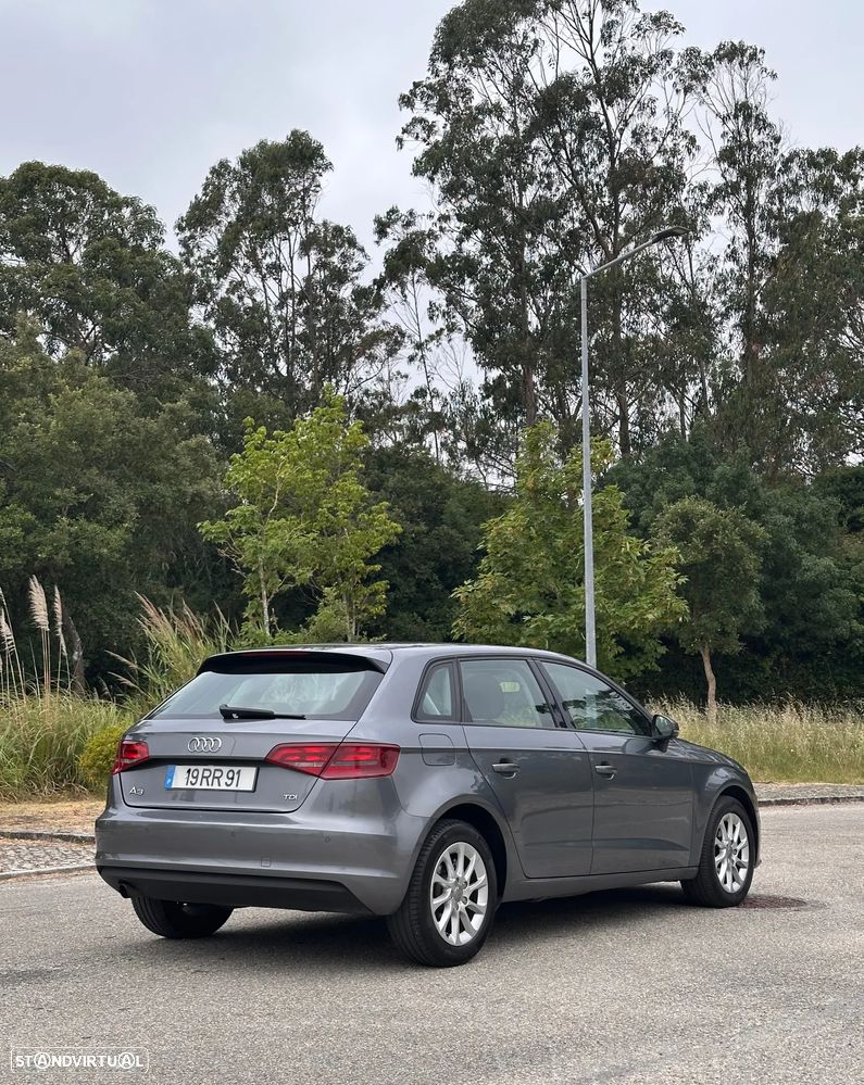 Audi A3 1.6 TDI Advance Ultra - 5