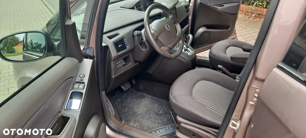 Lancia Musa 1.4 16v Automatik Platino Plus - 4