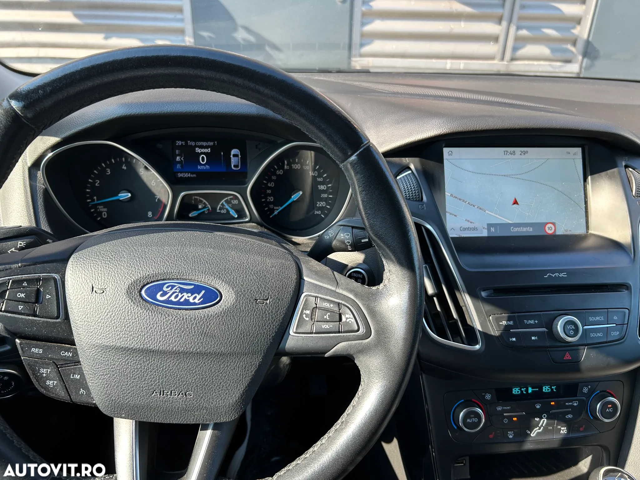 Ford Focus 1.0 EcoBoost Titanium - 16