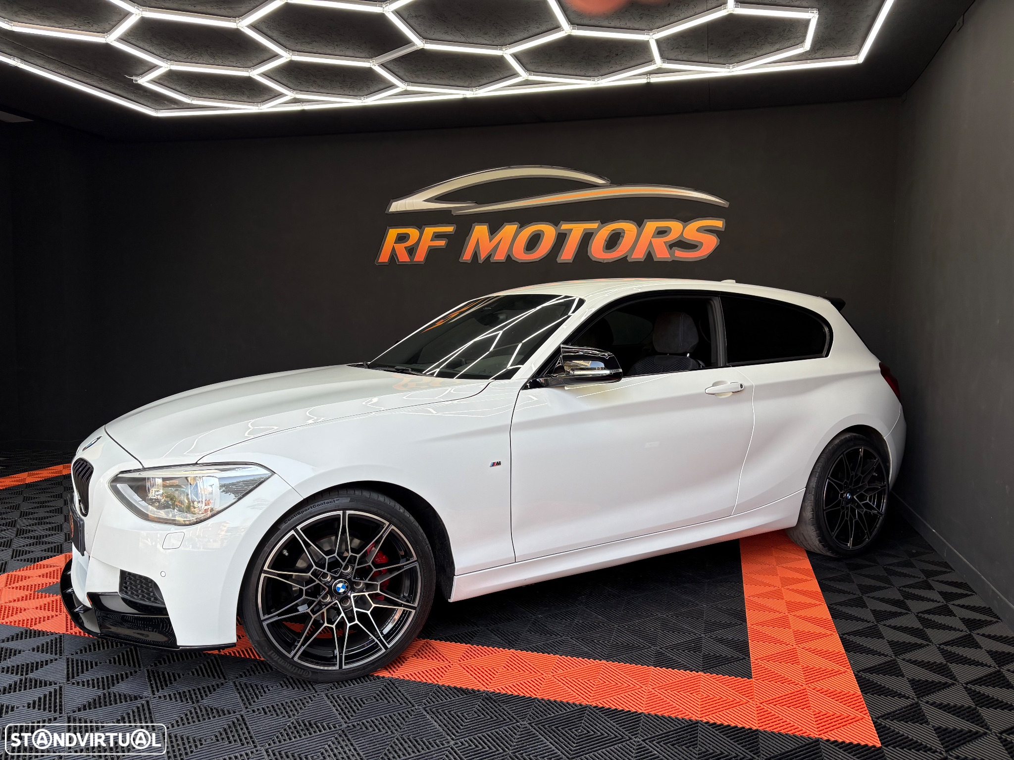 BMW 120 d Pack M - 17