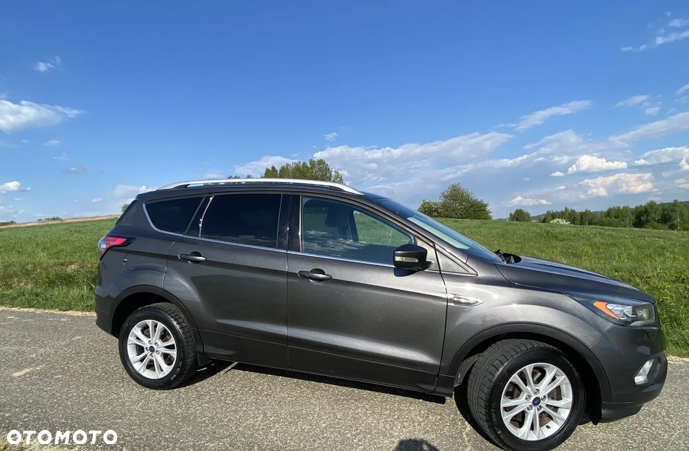 Ford Kuga 1.5 TDCi FWD Titanium - 23