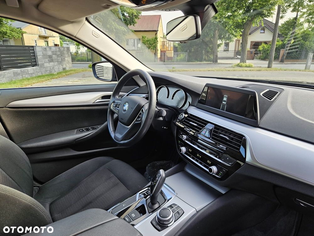 BMW Seria 5 - 18