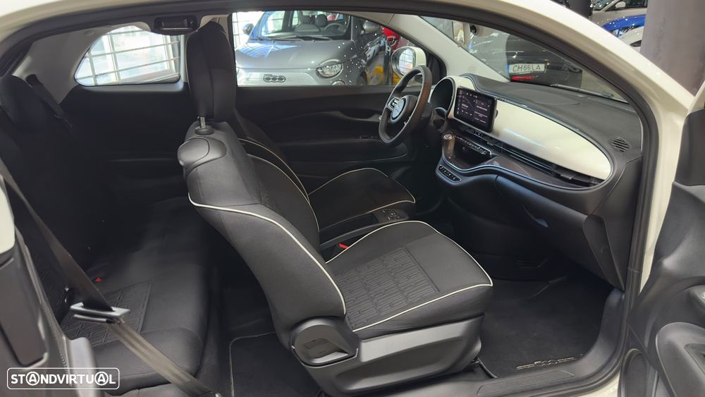 Fiat 500e 3 + 1 23,8kWh Icon - 40
