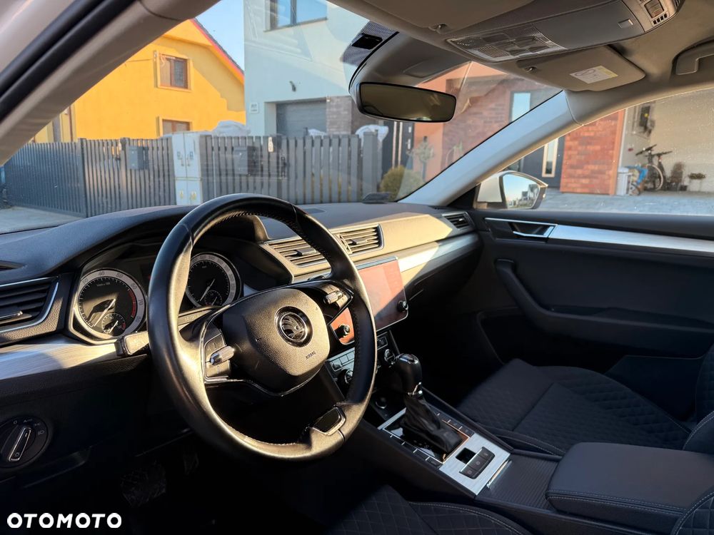 Skoda Superb 1.5 TSI Ambition DSG - 18