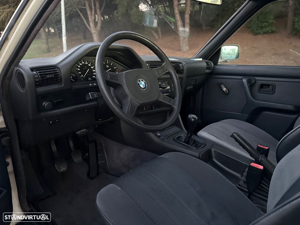 BMW 320 i - 7