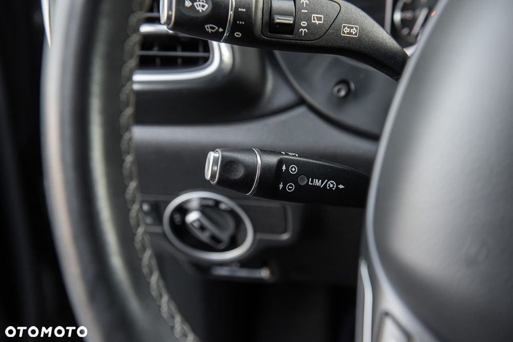 Infiniti Q30 1.6t Premium - 18