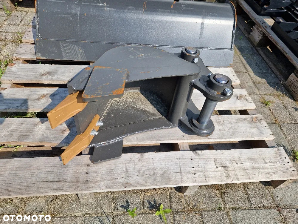 JCB JBC 8022 - 10