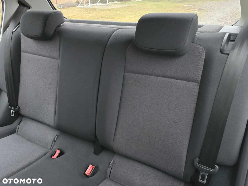 Volkswagen up! 1.0 move - 27