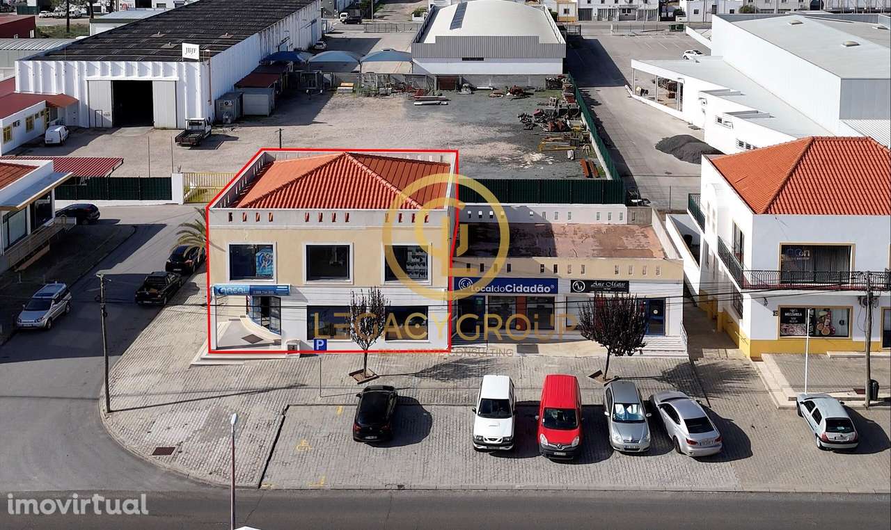 Espaço Comercial C/3 Lojas Independentes - Vila Nova de Santo André - Grande imagem: 3/60