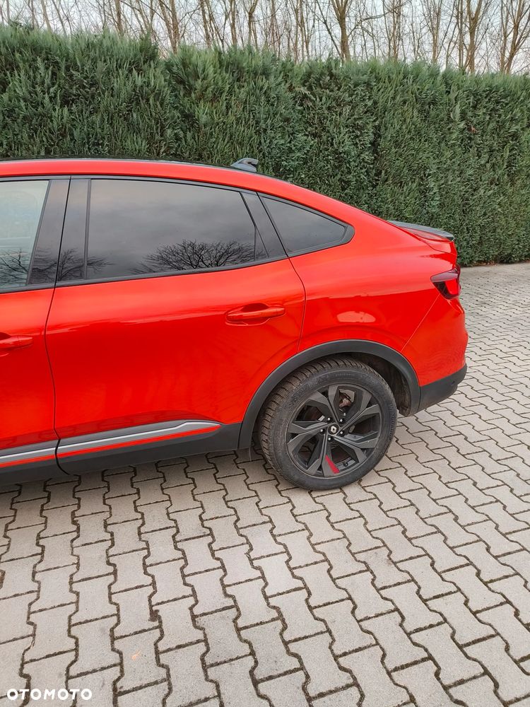 Renault Arkana 1.6 E-TECH R.S Line MMT - 6