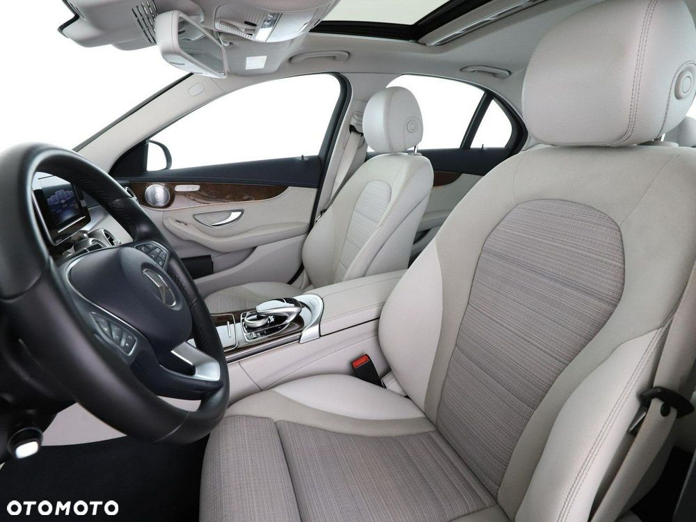 Mercedes-Benz Klasa C 300 7G-TRONIC Exclusive - 14