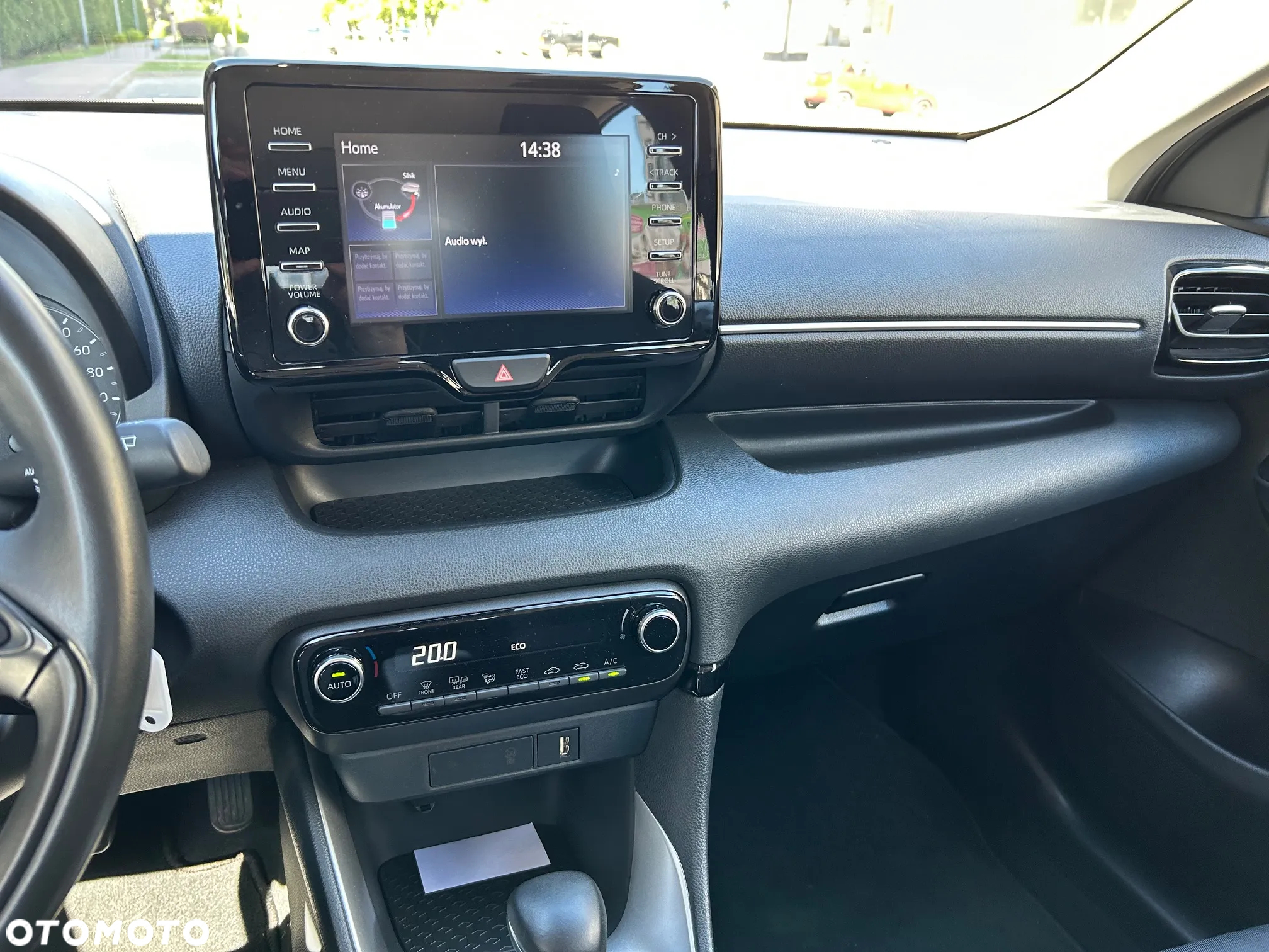 Toyota Yaris Hybrid 1.5 Comfort - 22