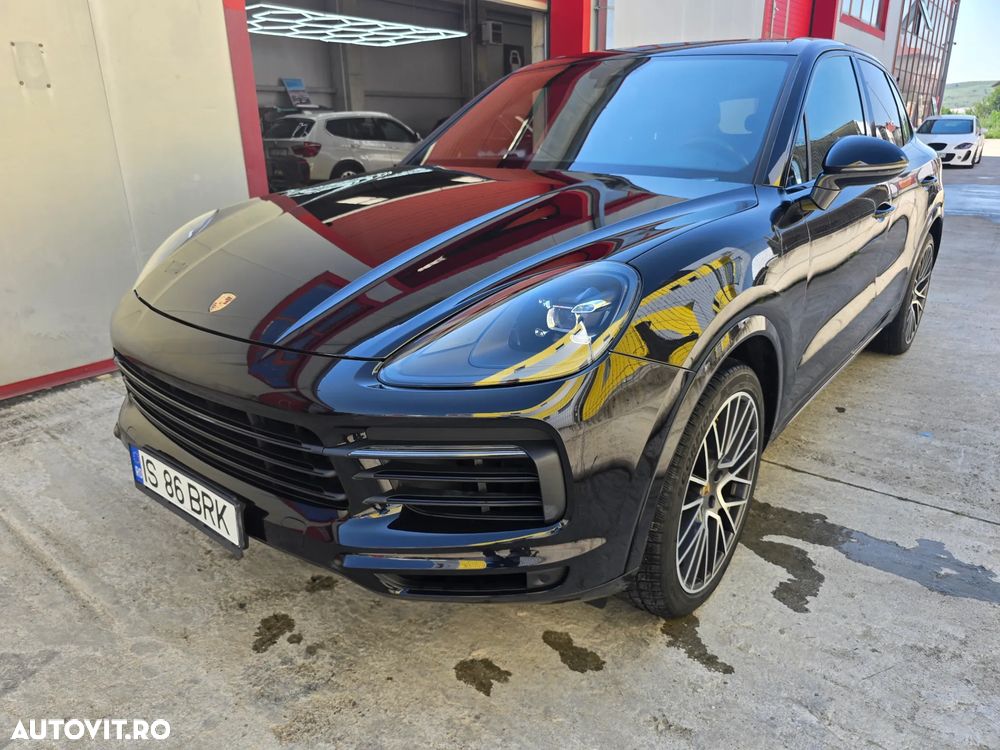 Porsche Cayenne - 32