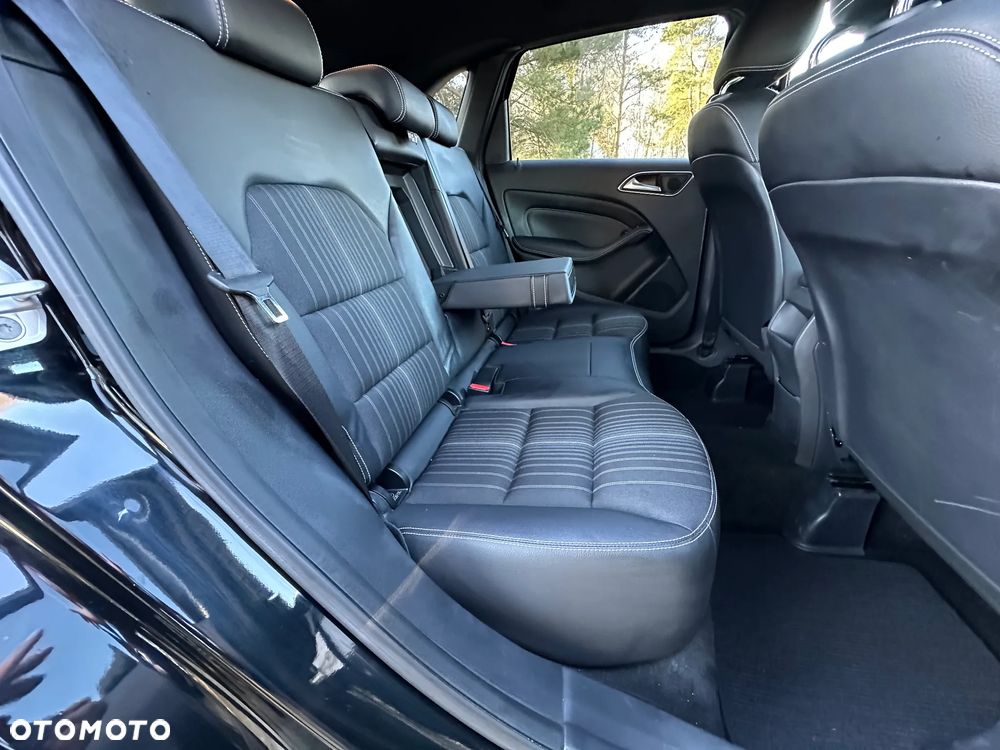 Mercedes-Benz Klasa B 180 CDI (BlueEFFICIENCY) - 20