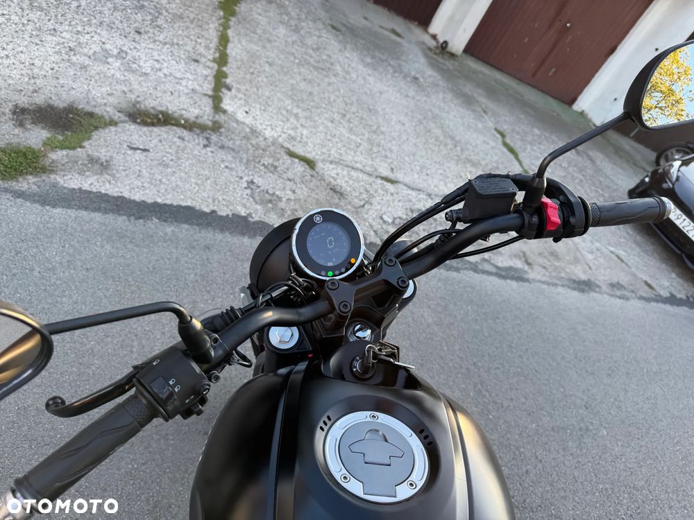 Yamaha XSR - 12