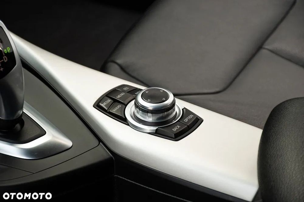 BMW Seria 1 118d Edition M Sport Shadow - 36
