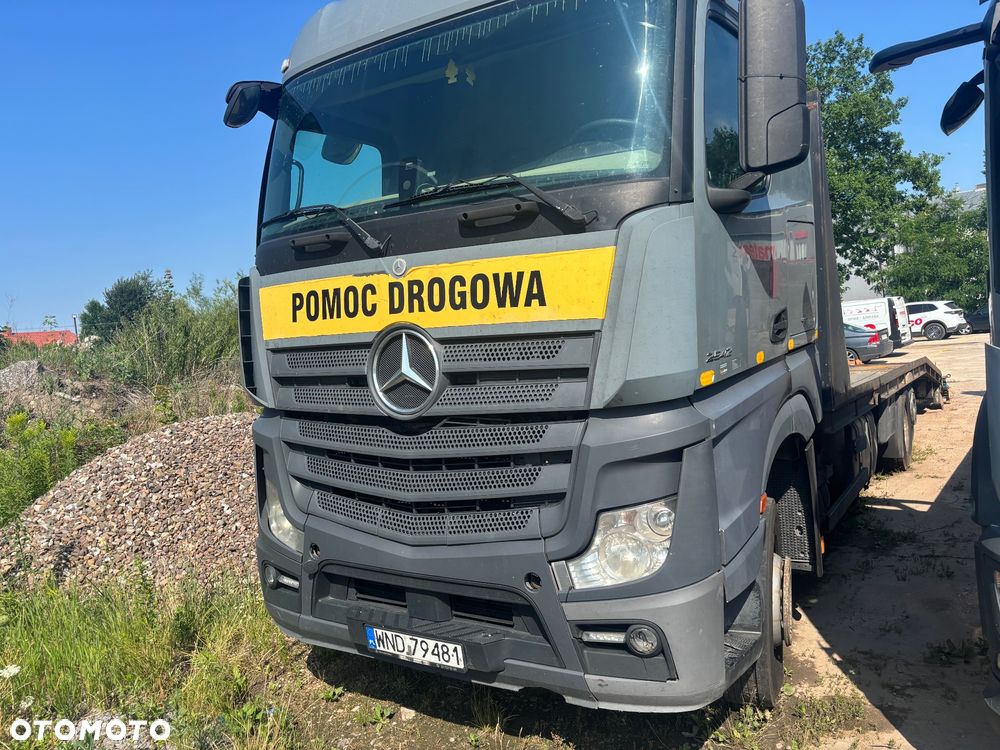 Mercedes-Benz Actros - 1