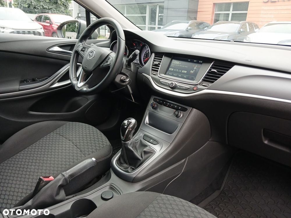 Opel Astra 1.6 CDTI Essentia - 15