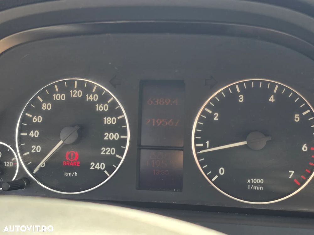 Mercedes-Benz A 160 BlueEfficiency Avantgarde - 16