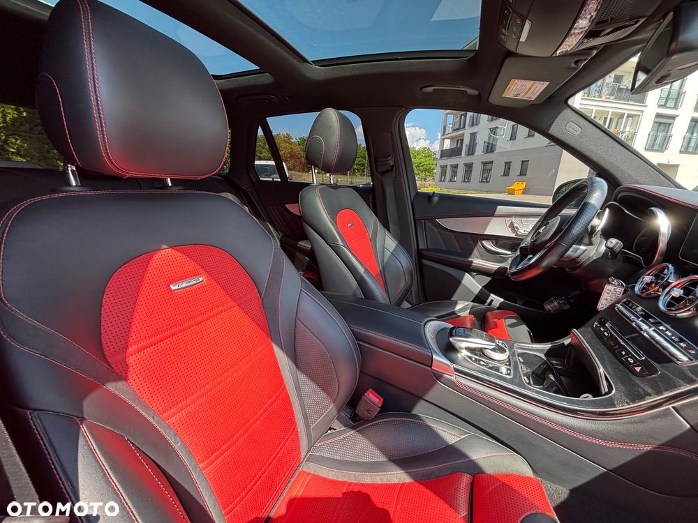 Mercedes-Benz GLC AMG 63 4Matic+ AMG Speedshift MCT - 23
