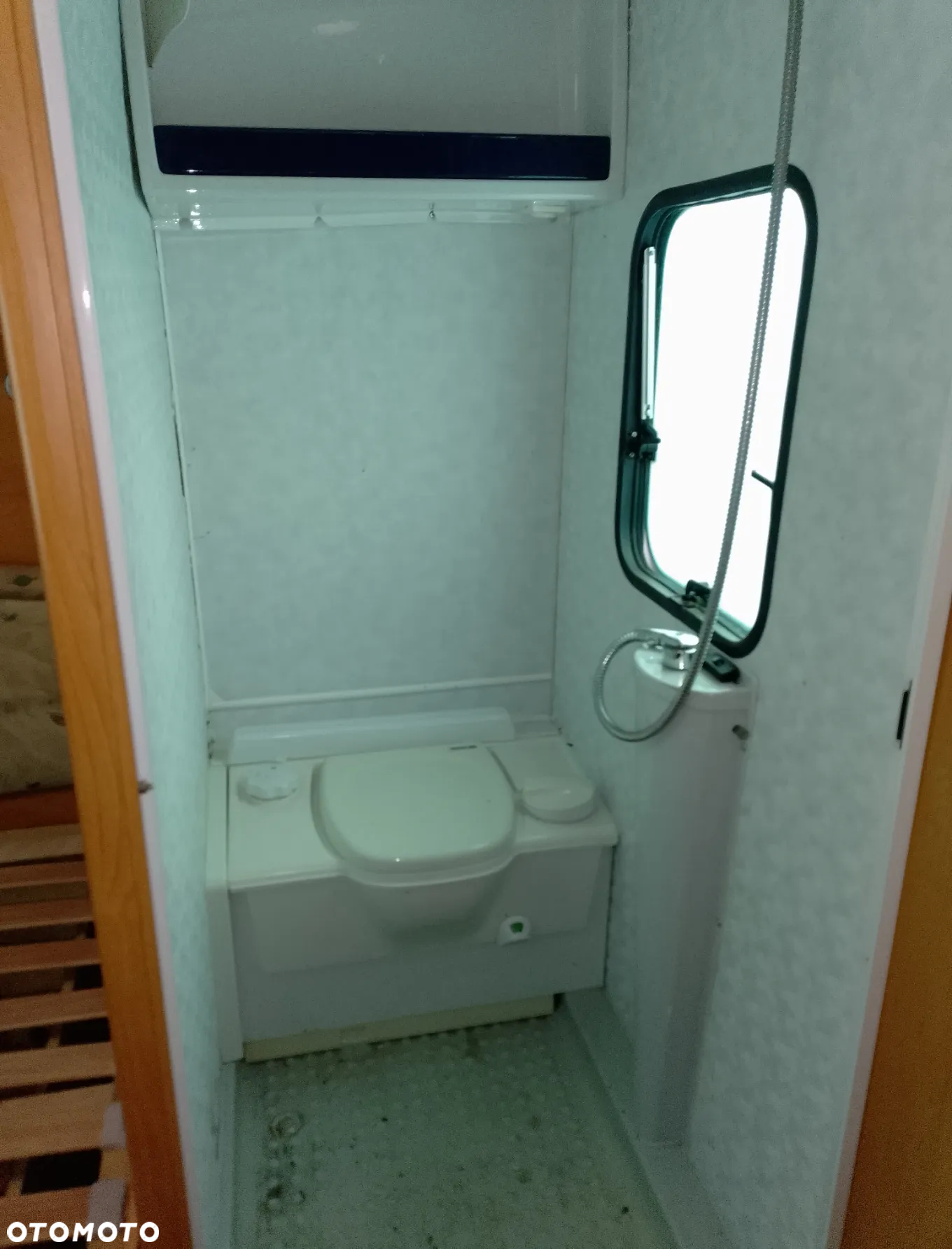 Adria B 462 - 12