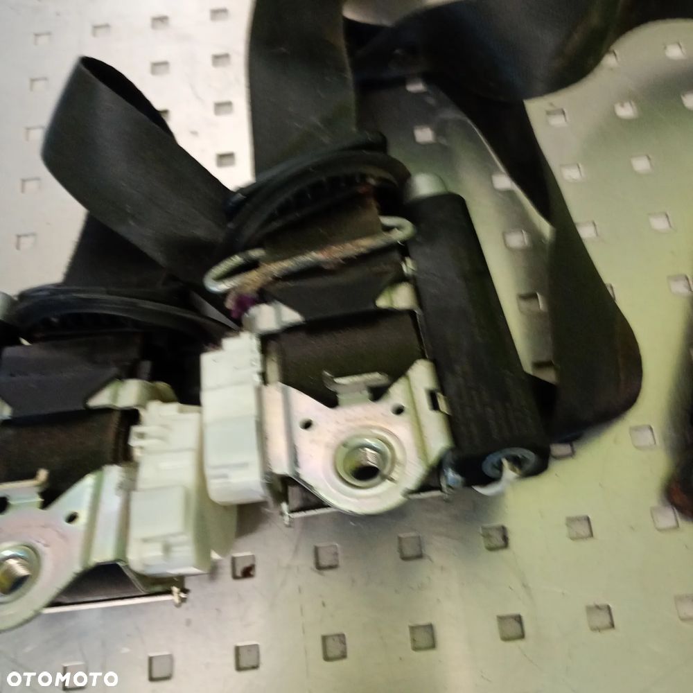 Pasy bezpieczeństwa polo 6R - 4