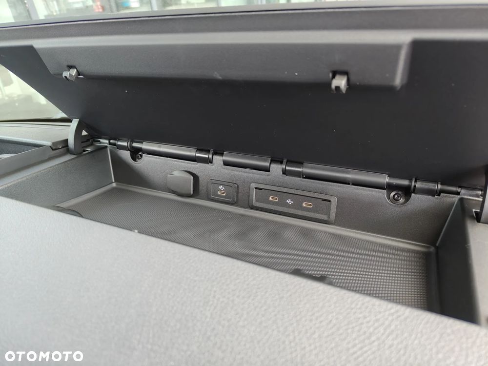 Mercedes-Benz Sprinter - 18