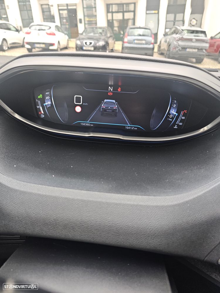 Peugeot 5008 BlueHDI 120 EAT6 Active - 9