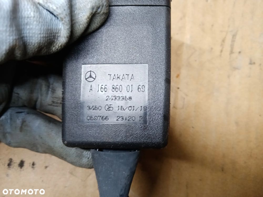 Zapinka pasa lewy przód przednia lewa Mercedes GL X166 W166 A1668600169 - 3