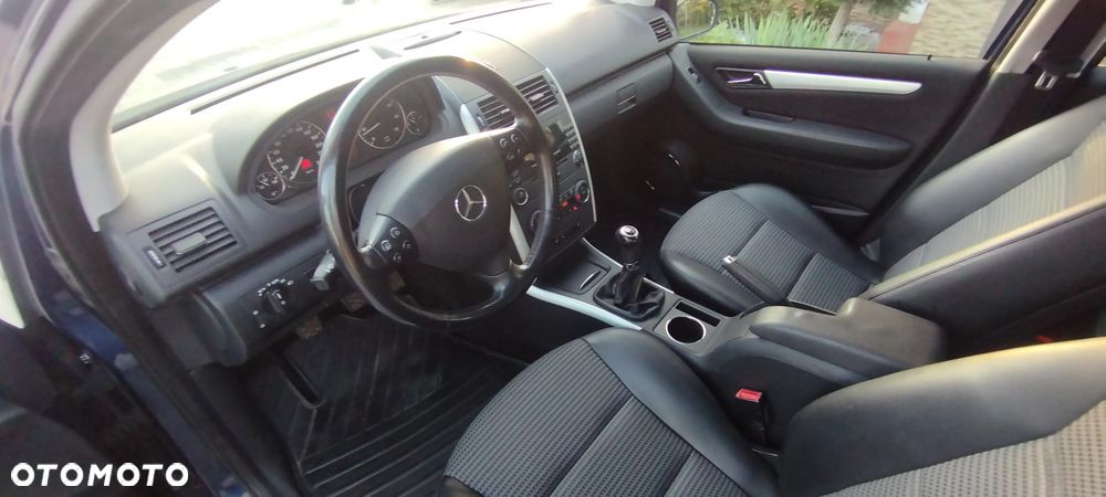 Mercedes-Benz Klasa A 200 Avantgarde Edition 10 - 5