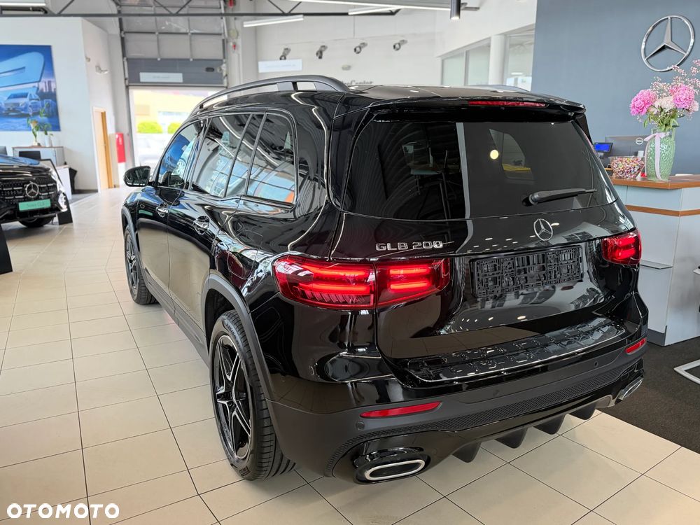 Mercedes-Benz GLB 200 mHEV AMG Line 7G-DCT - 9