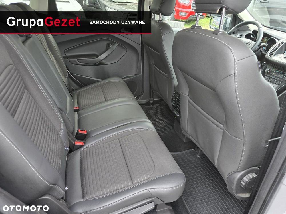 Ford Kuga - 34