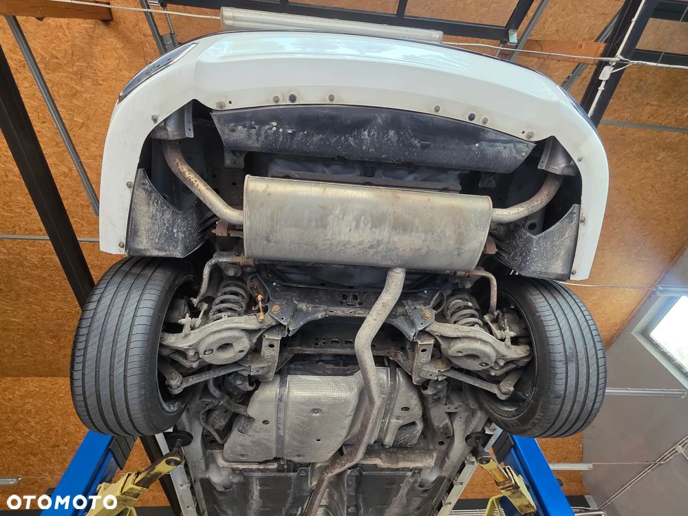 Ford Mondeo - 27