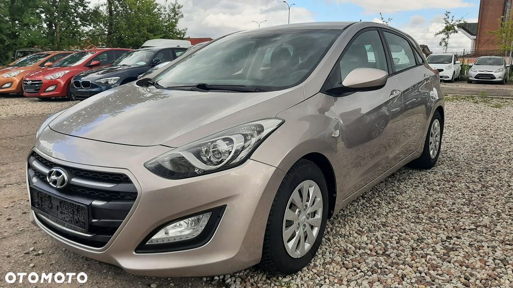 Hyundai i30 blue 1.6 CRDi Classic - 1